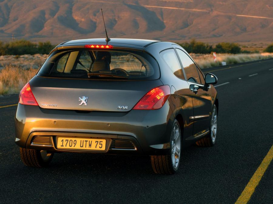  Peugeot 308 3-Door 2008 года  (фото 10 из 10)